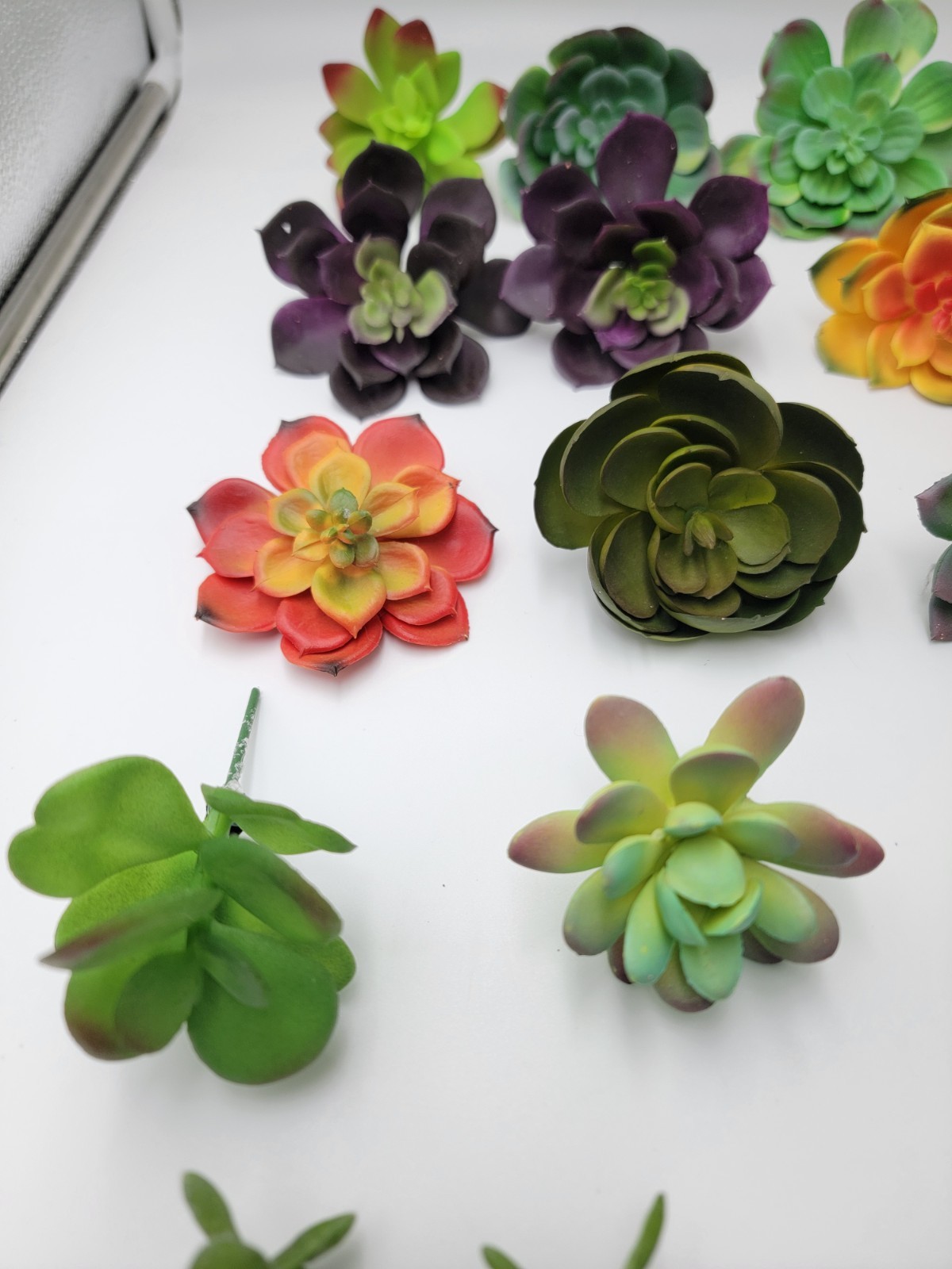 Lot of 21 Artificial Realistic Faux Succulent Plants Green Purple Red Orange