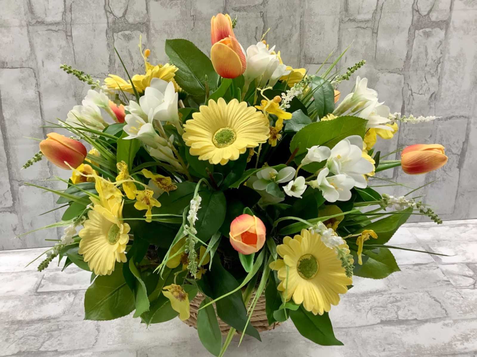 Real Touch Real Feel Spring Floral Arrangement Tulips Daisies Large 19″x15″