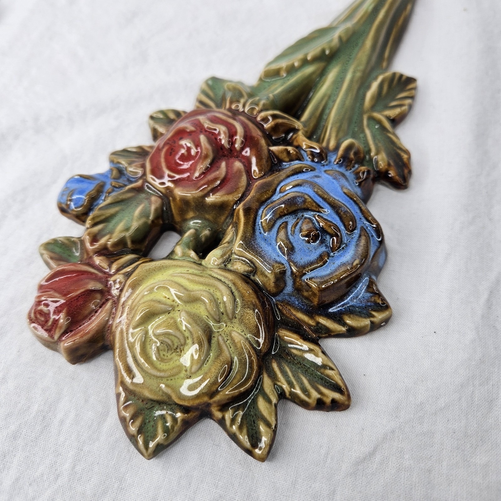 Ceramic Flowers Wall Hanging Decor Rose Bunch 9.25″x4.25″