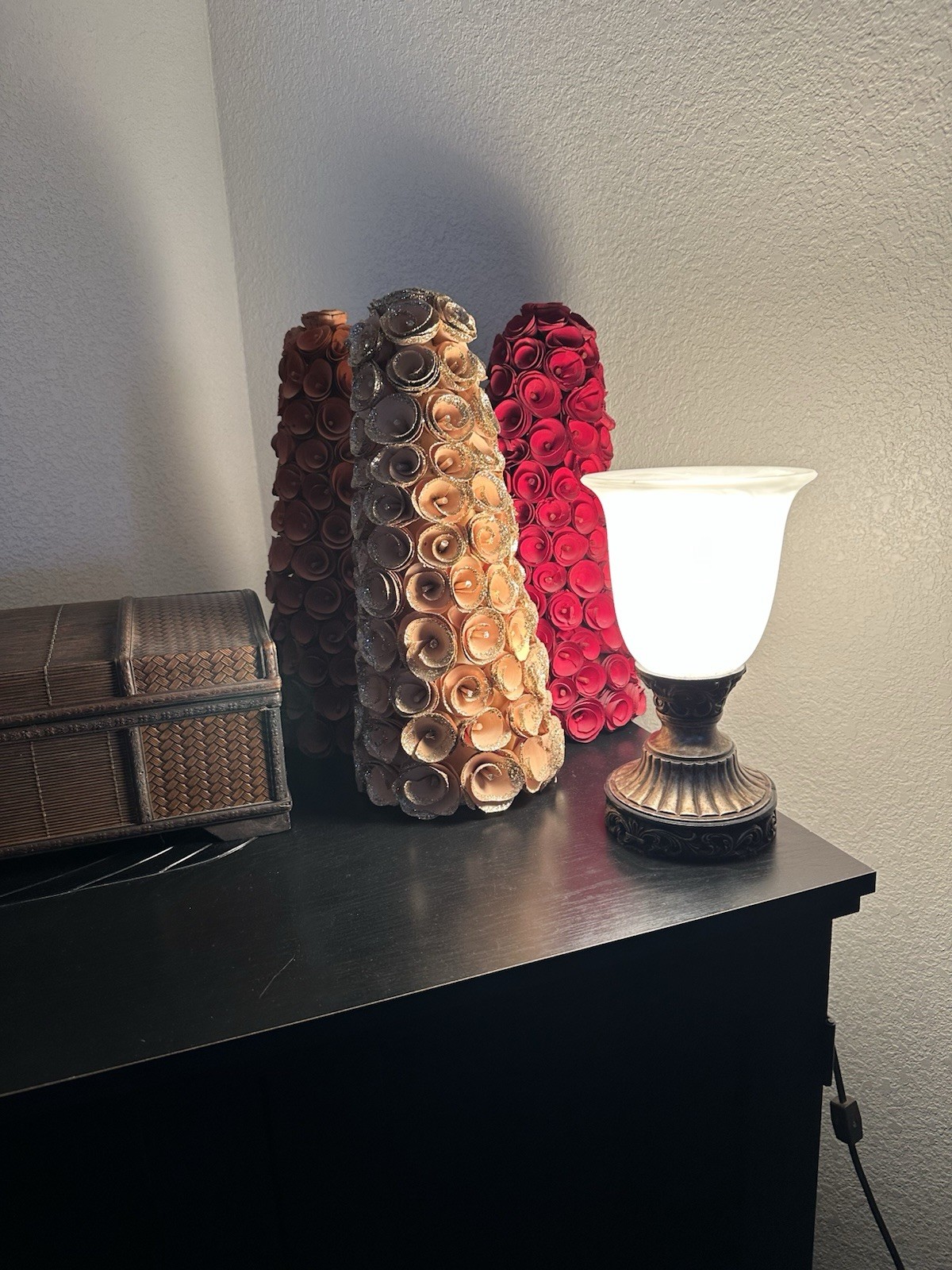 Wood Rose Curl Trees Set of 6 (2Orange 2Gold 2Red)