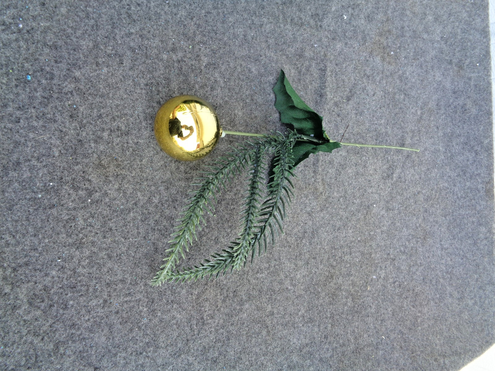 Green Fern Faux Branch Floral Pick with Gold Ball Ornament – Lot of 8