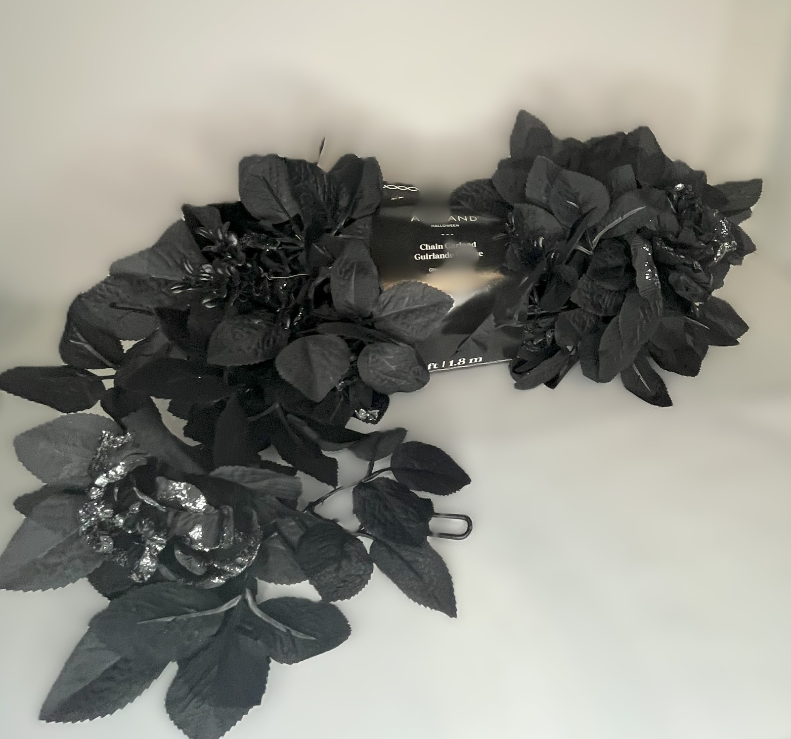 Ashland Halloween Chain Garland Glitter Black rose 6ft (OI)