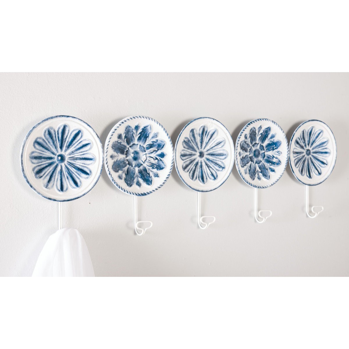 Beautiful Iron Wall Decor 5 Hooks Organizer Perfect For The Kitchen, Entryway..