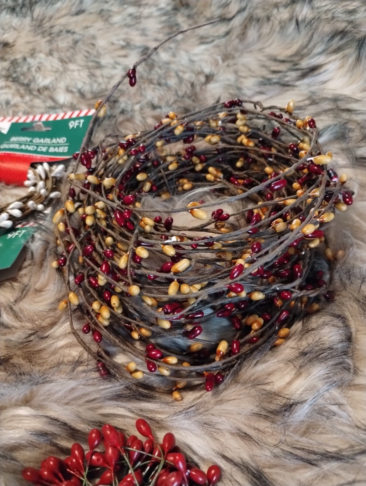 Christmas House Ivory Red Gold Primitive Pip Berry Roping Garland Mixed Lot New