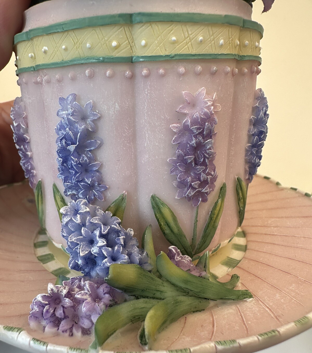Set of 2 Resin Teacups Mug with Faux Flowers A Richesco Corp CottageCore Decor