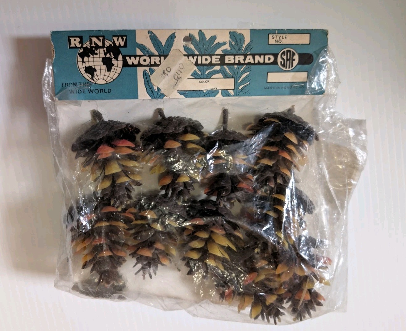 Lot Of 10 Vintage RNW Plastic Pinecones – Brown, Yellow, Orange Original Package