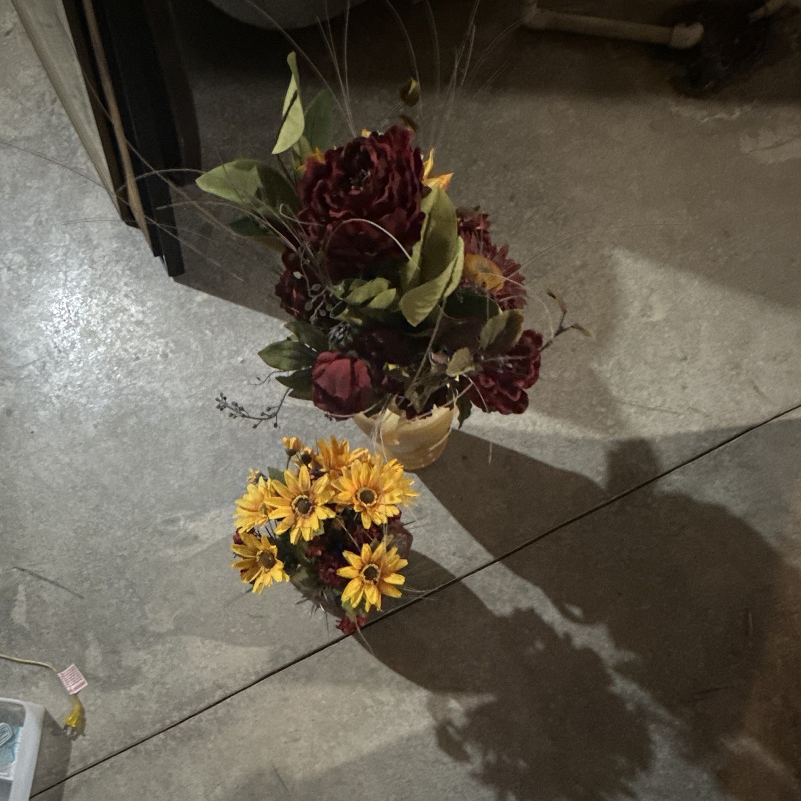 2 Artificial Sunflower Arrangements in Vases Burgundy Yellow