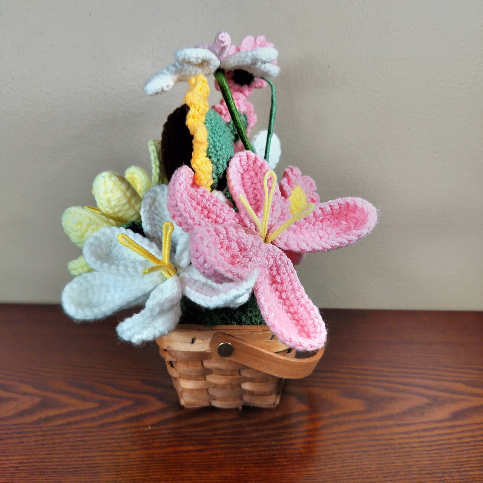 Handmade Crochet Flower Bouquet In Basket w/ Dragonfly Sunflower Lily’s Daisies