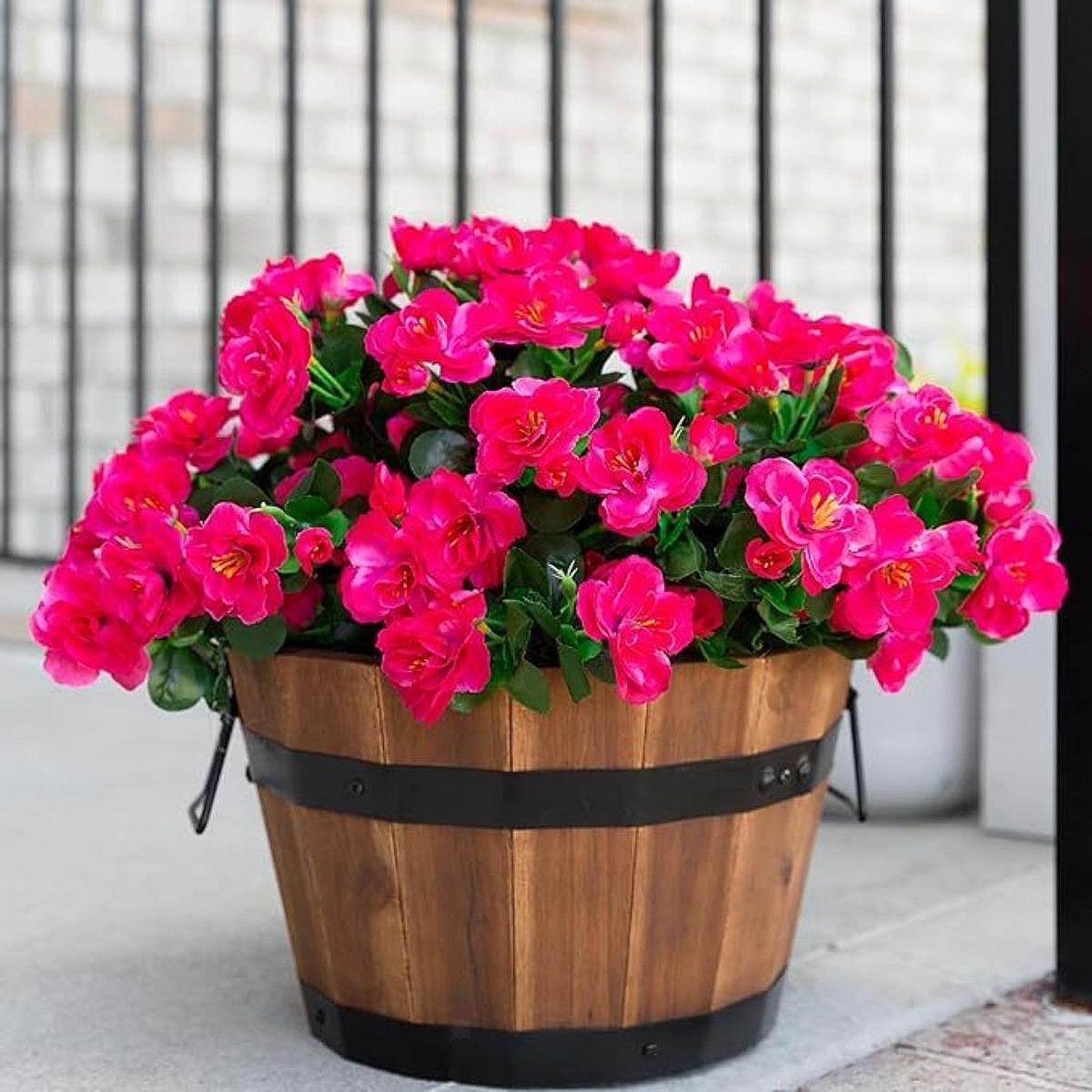 4 Bundles Artificial Flowers Outdoor Fake Flowers Lawn Farmhouse Table Vase