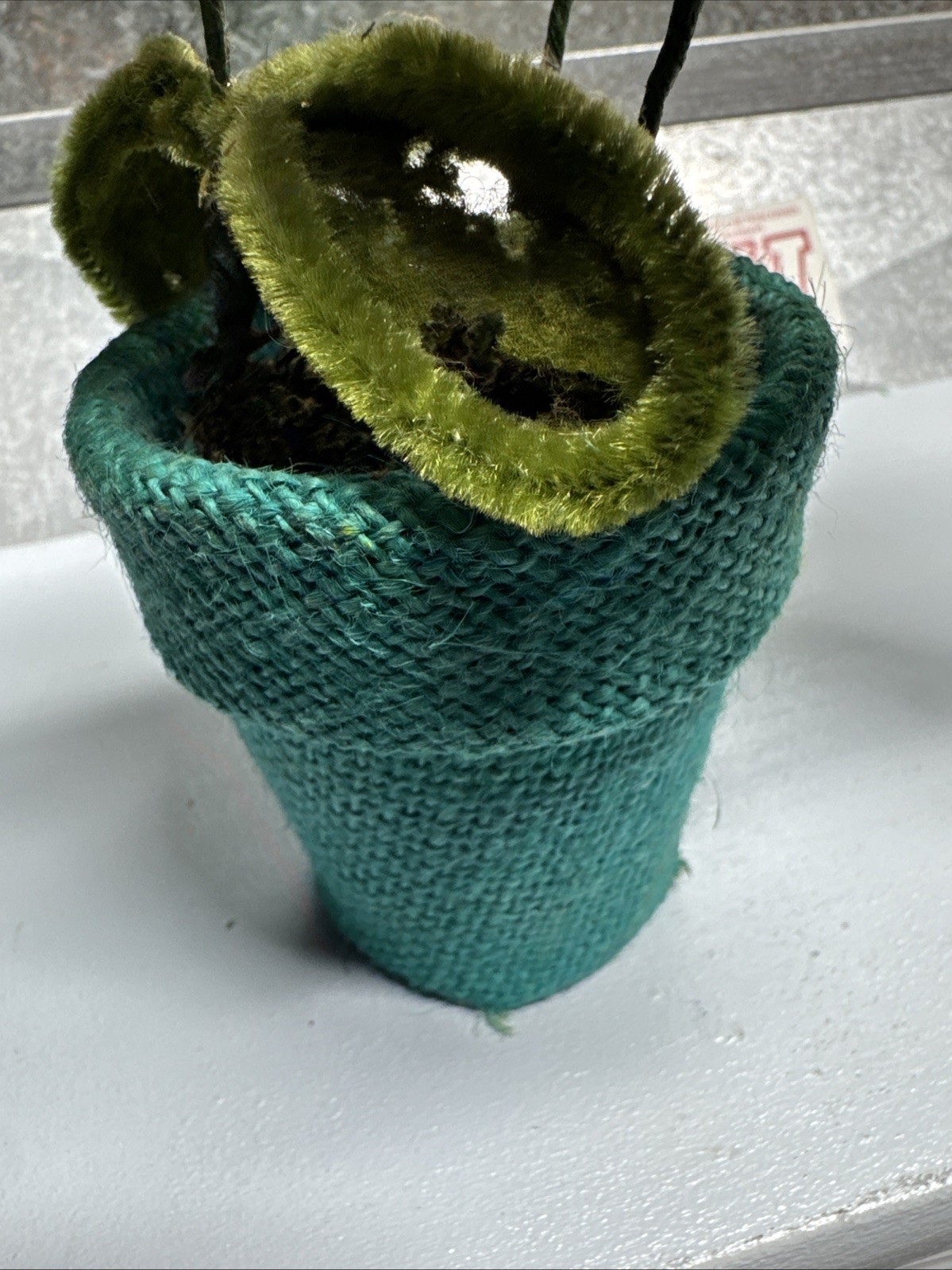 VTG 80s Art Decor Artificial Magnolia Flower W/ Yarn Pot Flex Stem 8” Distressed