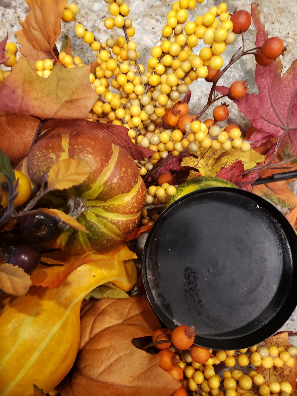 Thanksgiving/Fall Leaves Gourd Centerpiece 3 Candle Holder w/Berries 23”L X 6″H