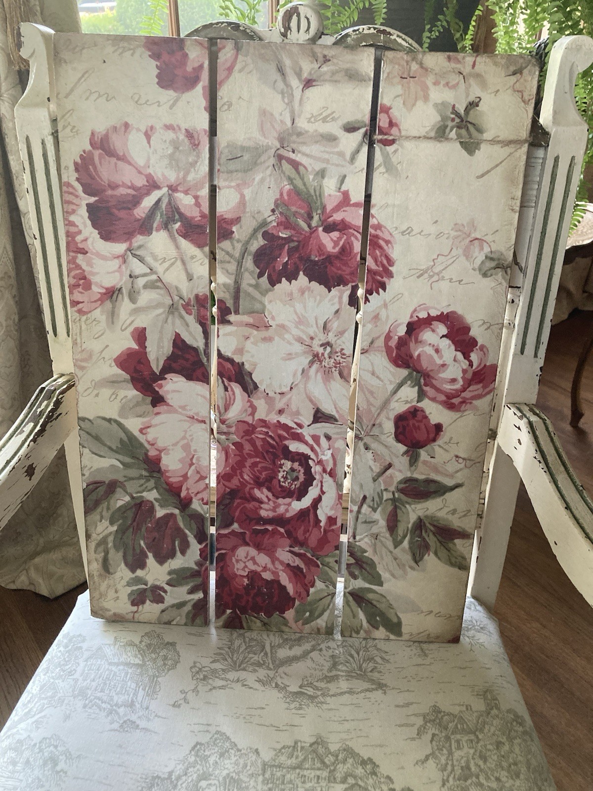 Boxwood Cottage 20×14 Wall Art or Wood Slat Tray Antique Roses Cottagecore