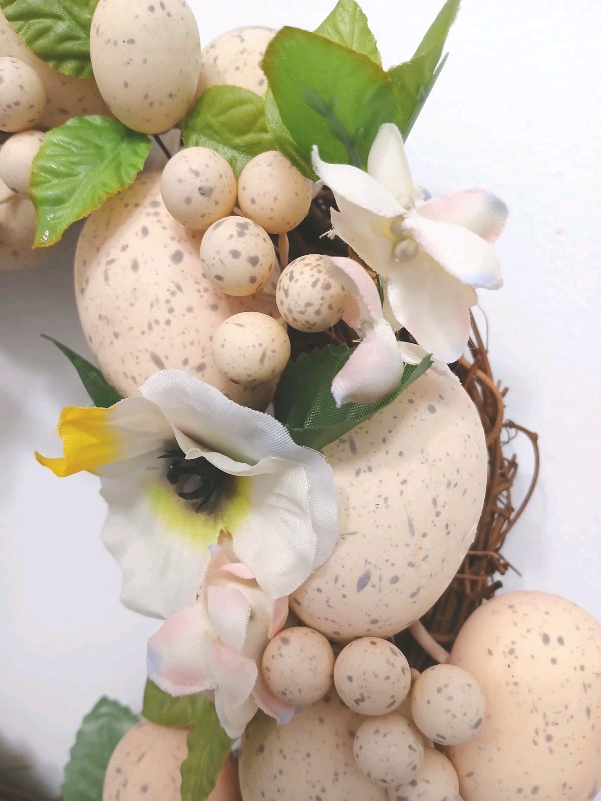 Farmhouse Chicken Eggs Door Wreath 12″ Summer Spring Easter Cottage Grannycore