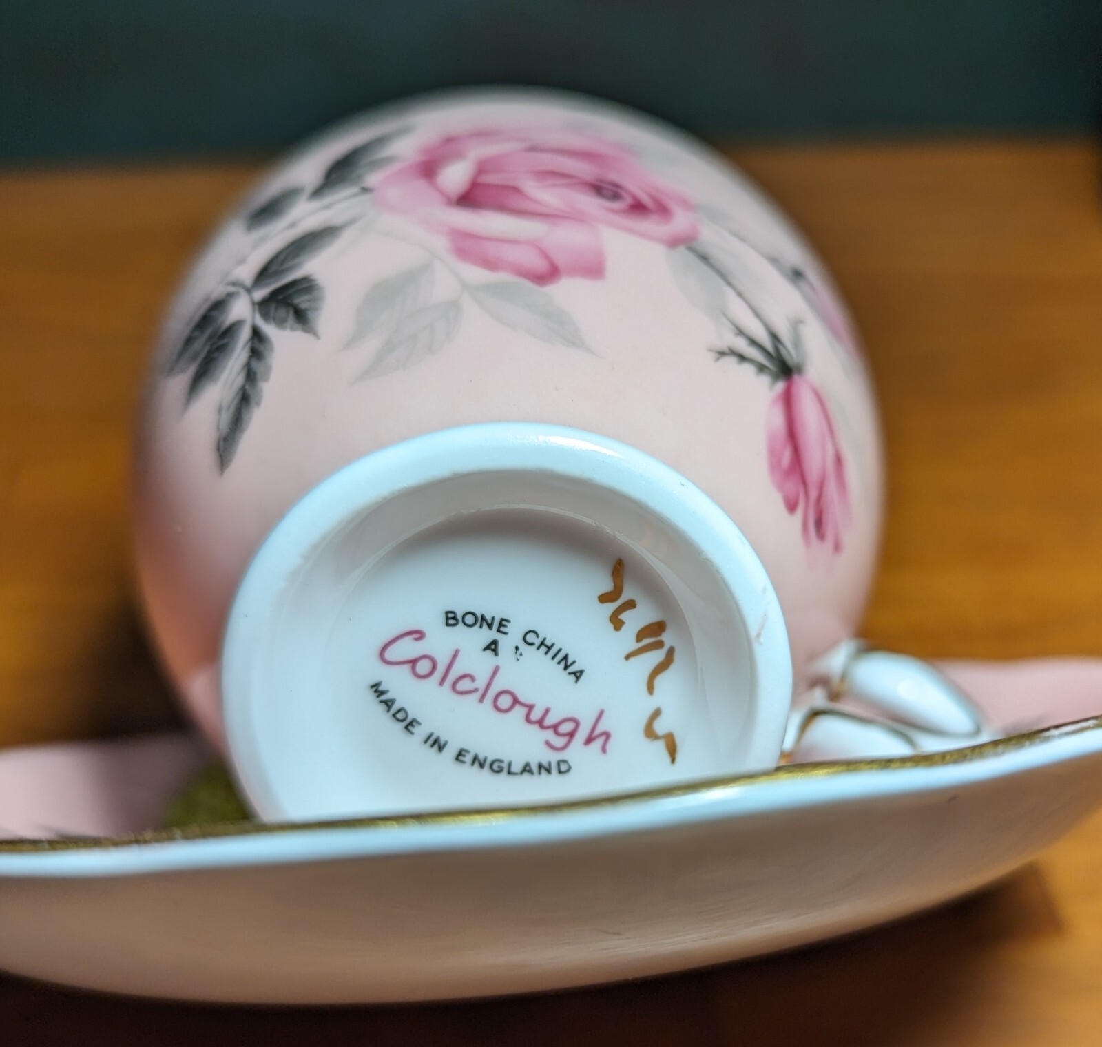 Home decor Teacup, felt flowers and bird nestled in moss & tiny egg, Gift Idea!