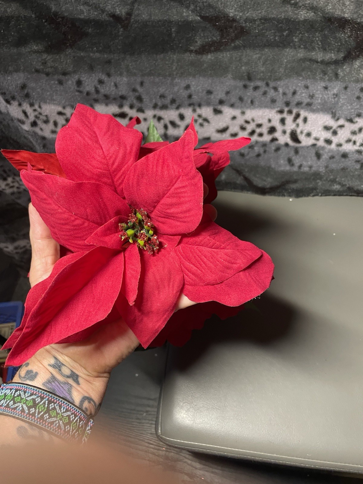 Lot 19 Poinsettia Faux Vase Stem Flowers 18 Inch Christmas Holiday Wreath Craft
