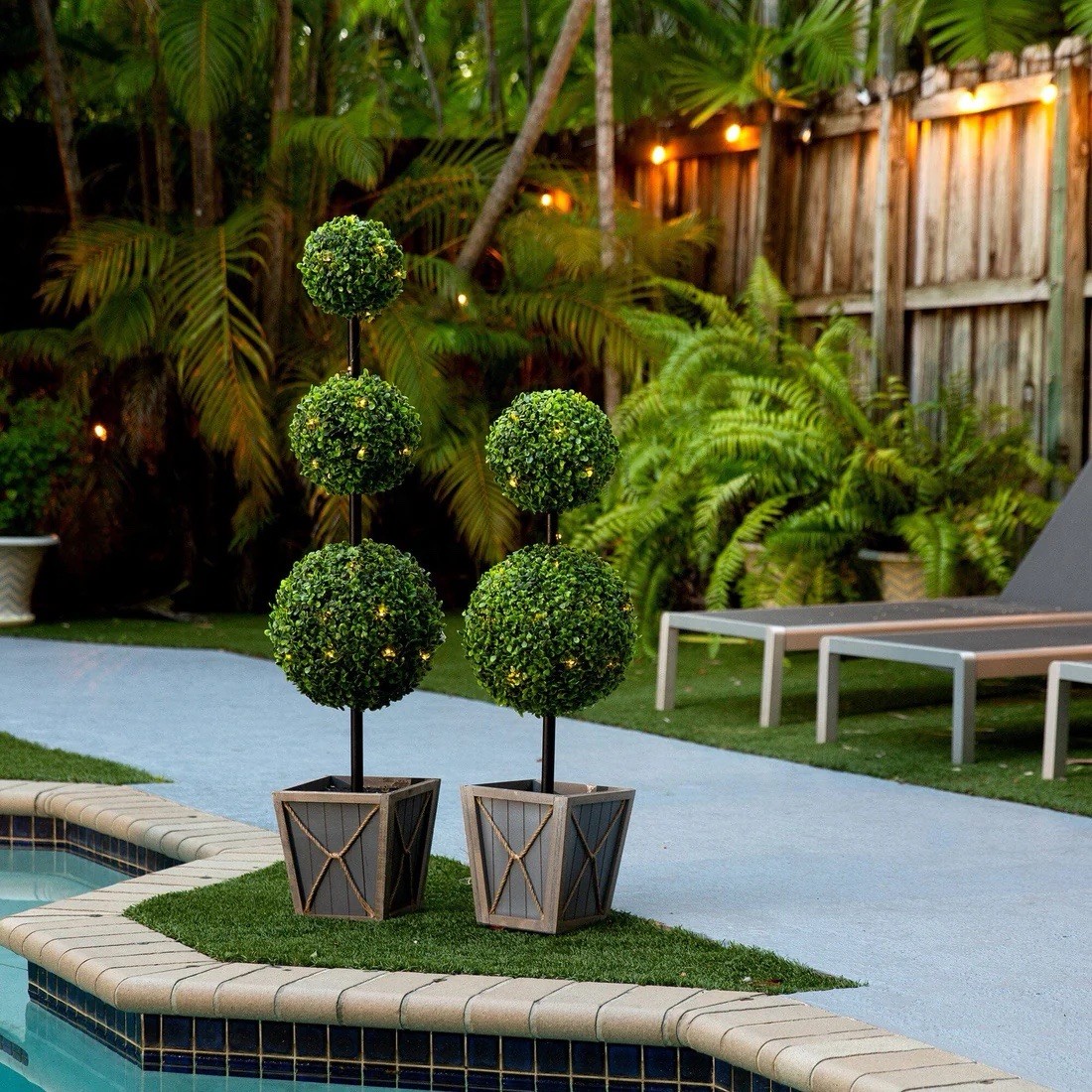 45″ UV Resistant Artificial Triple Ball Boxwood Topiary w/LED (Indoor/Outdoor)