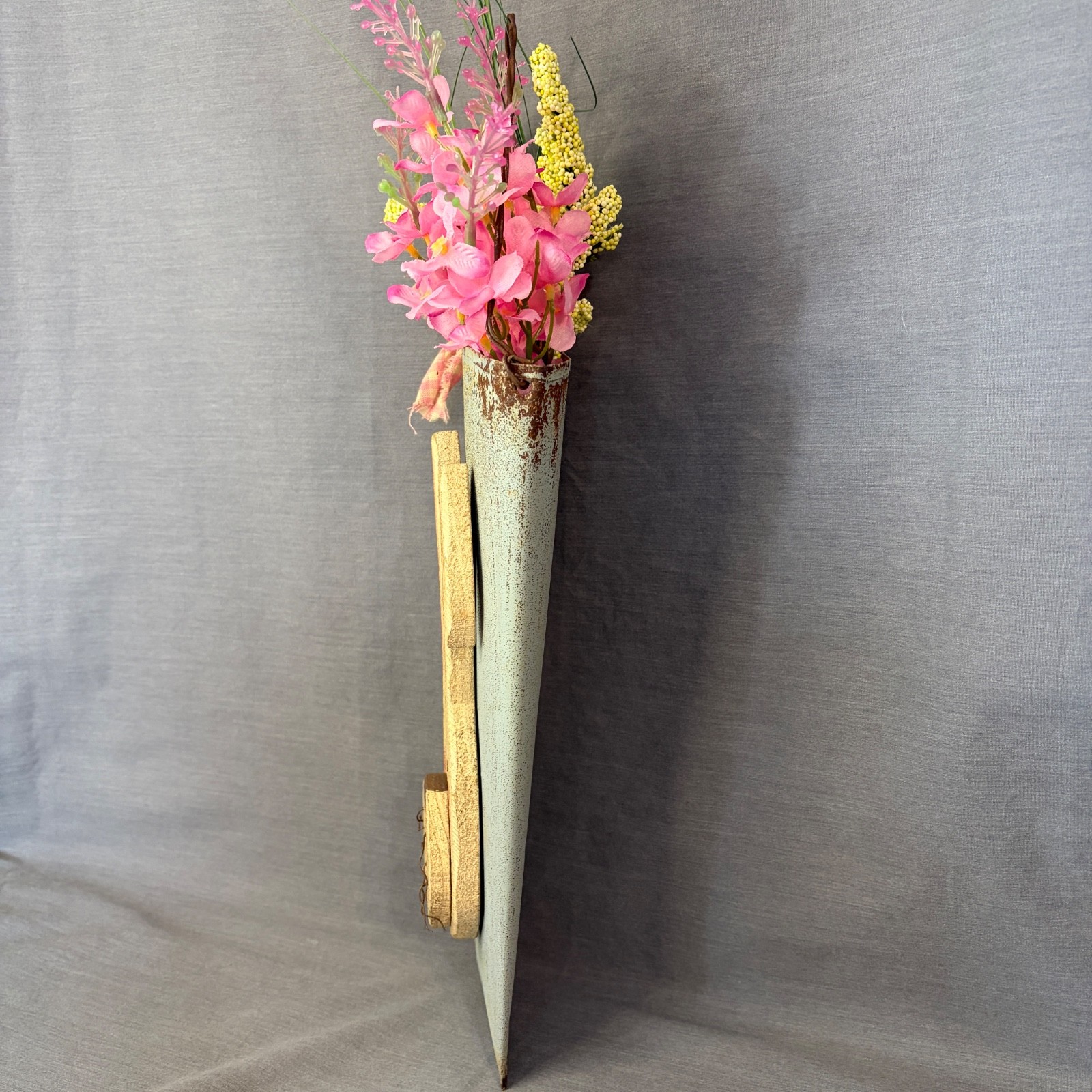 Bunny Rabbit Distressed Wood & Metal Wall Pocket Hanging Planter Spring Flowers