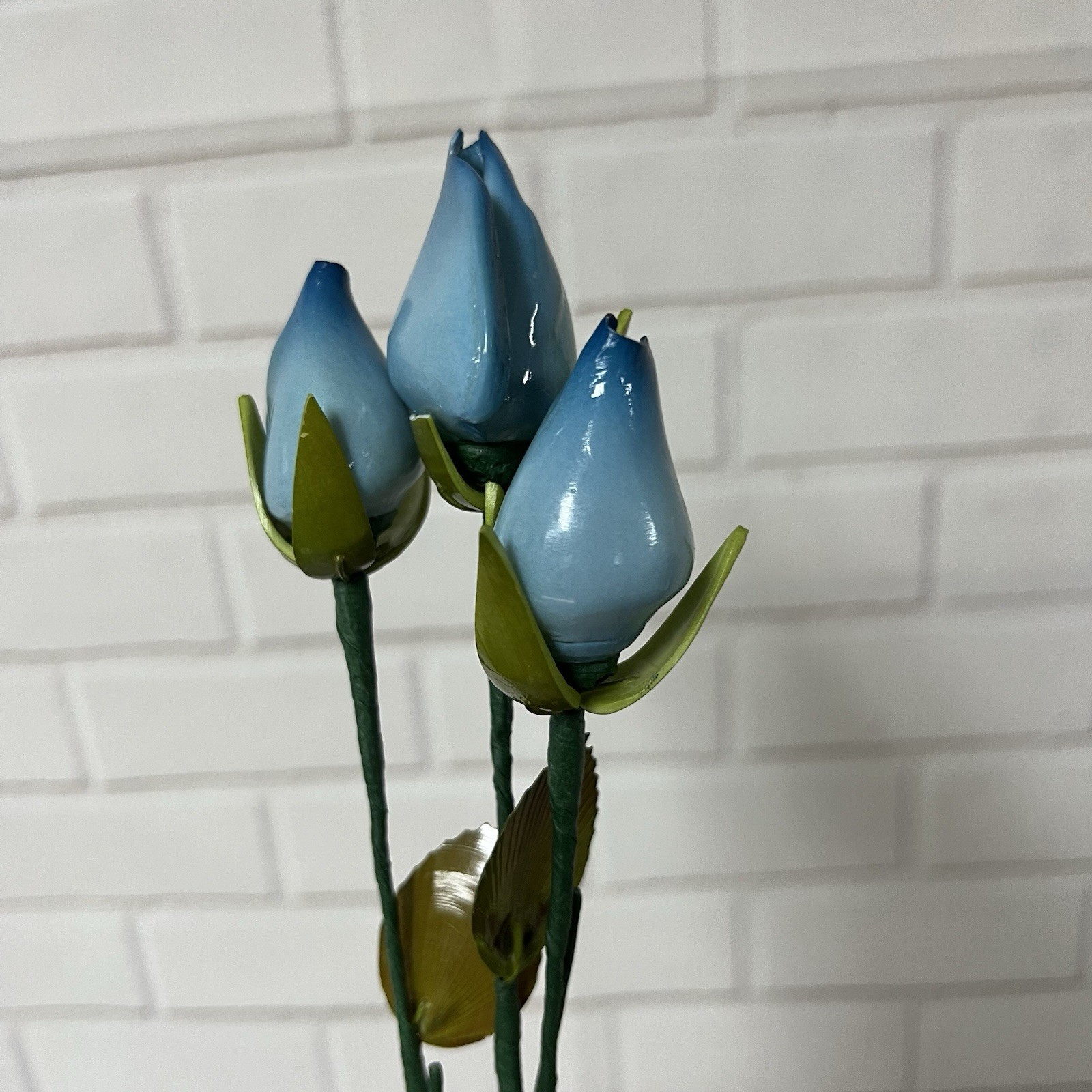 Vintage Set Of 3 Blue Ceramic Tulips Rosebuds Flowers Decor Stems Leaves