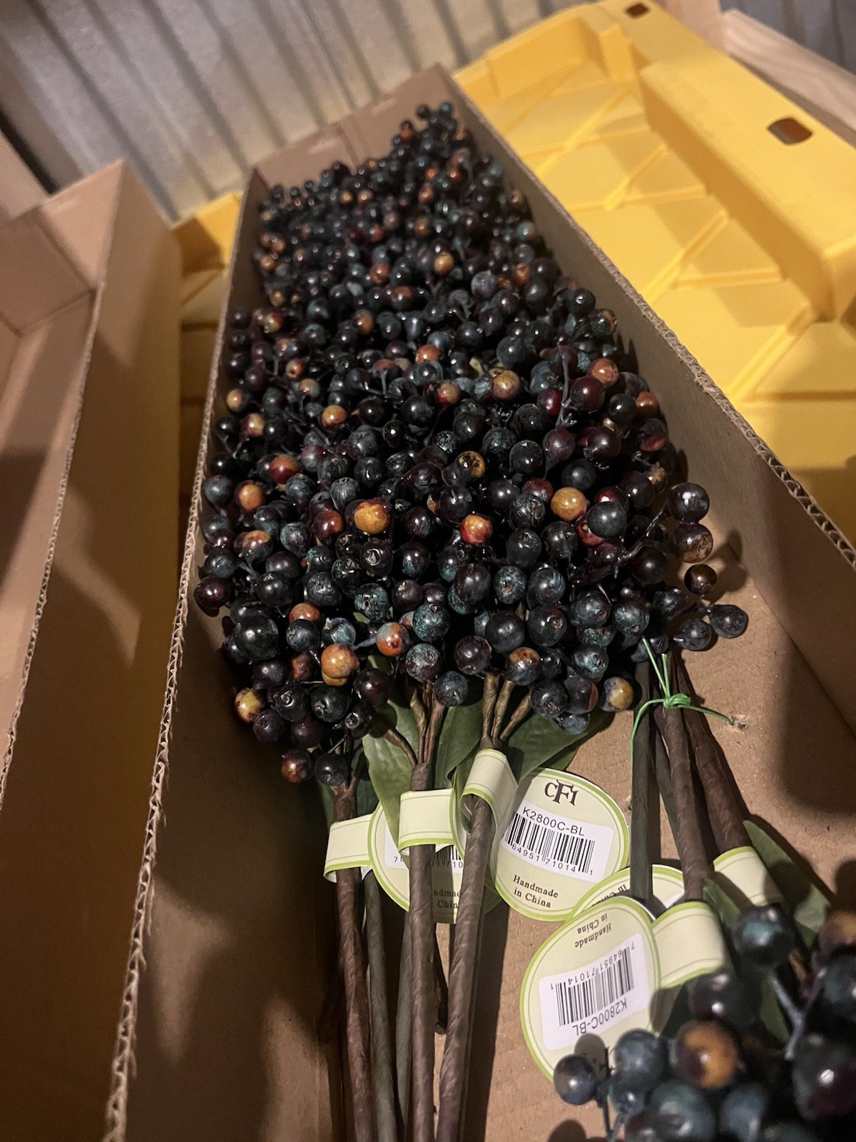 24 Pack- 13″ Berry Cluster Pick W/3 Leaves.
