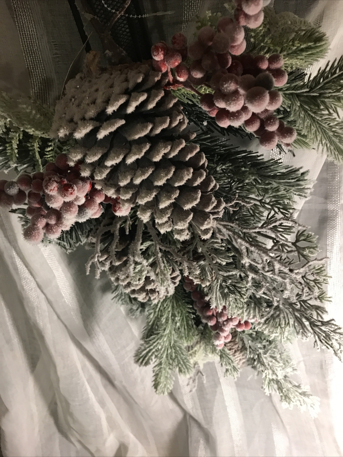 Snowy Evergreen Pinecone Mix Swag Wreath Winter Wall Door Decor Christmas NEW