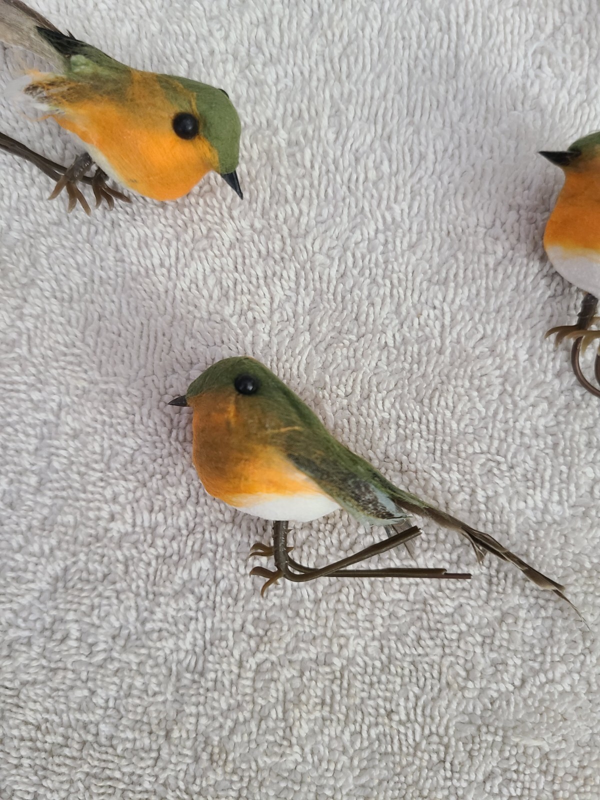 7 ARTIFICIAL FEATHER ROBIN BIRD FLOWER PICK/DECOR MINIS