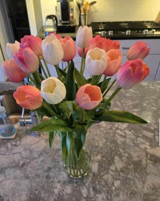 TULIPS FAKE ARTIFICIAL FLOWER FLORAL ARRANGEMENT SILK FLOWERS CERAMIC VASE NEW