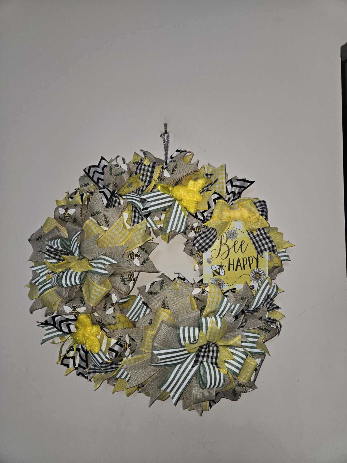 BEE happy WELCOME Spring Summer Fall Front Door Wreath Wall Decor Yellow Green