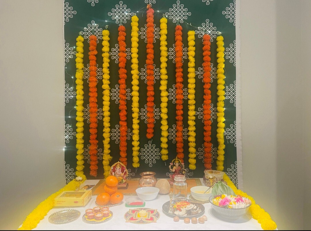 50 Pc SALE Indian Marigold Flower Artificial Decorative Deewali Marigold Flower