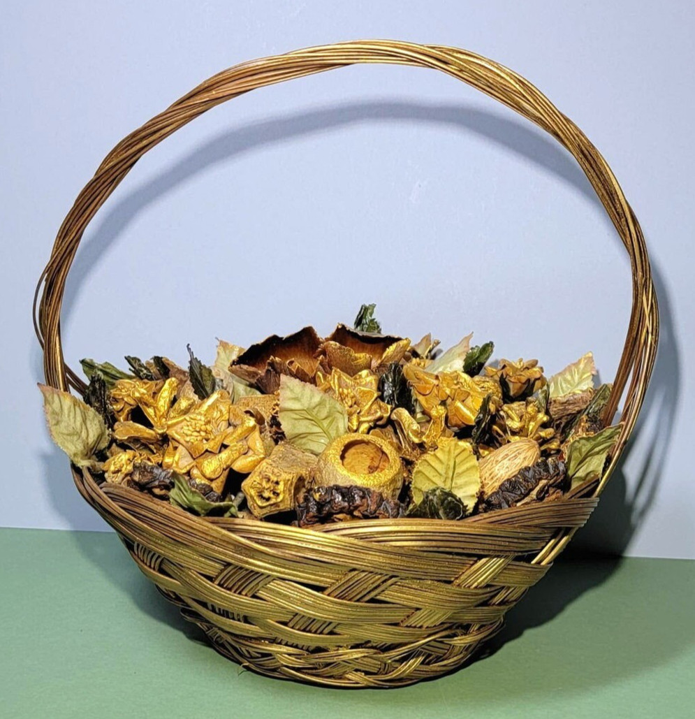 Thanksgiving/Christmas Dried Arrangement Rich Botanical Basket Table Centerpiece