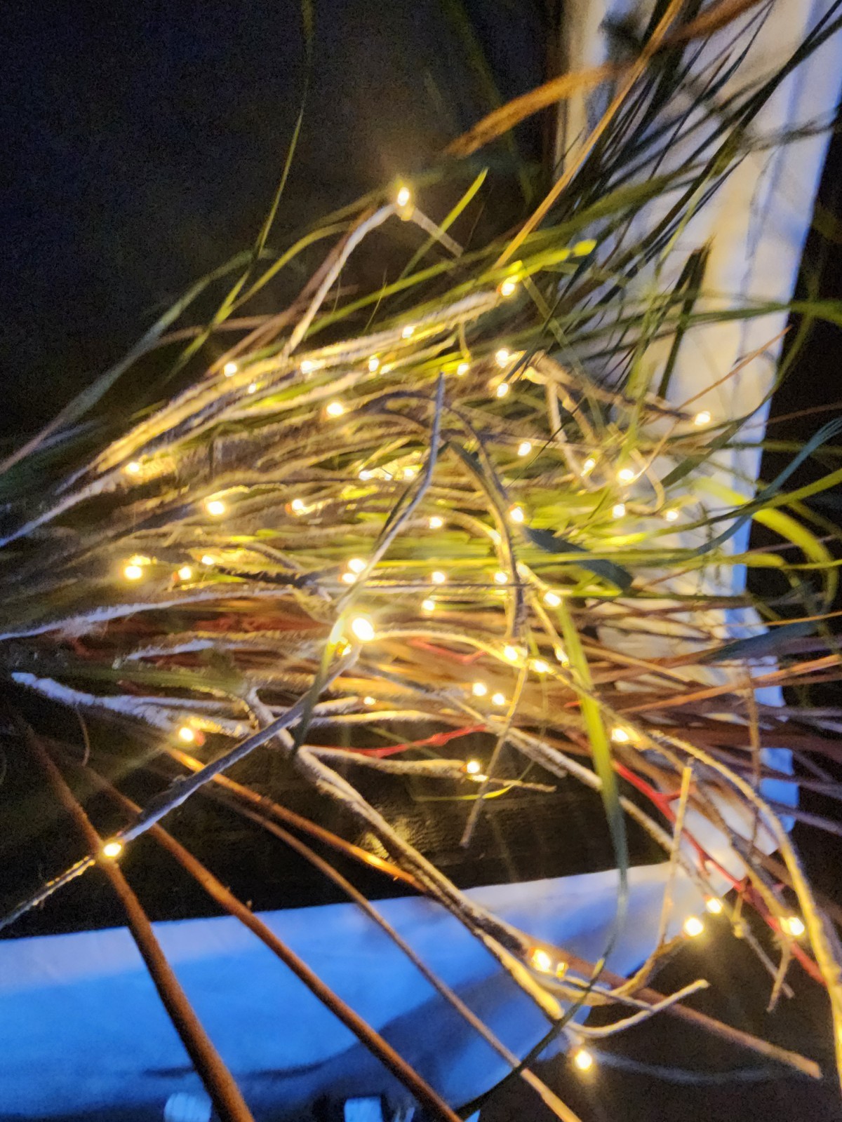 Decorative Artificial Willow Branch Set with White LED Lights for Indoor/Outdoor