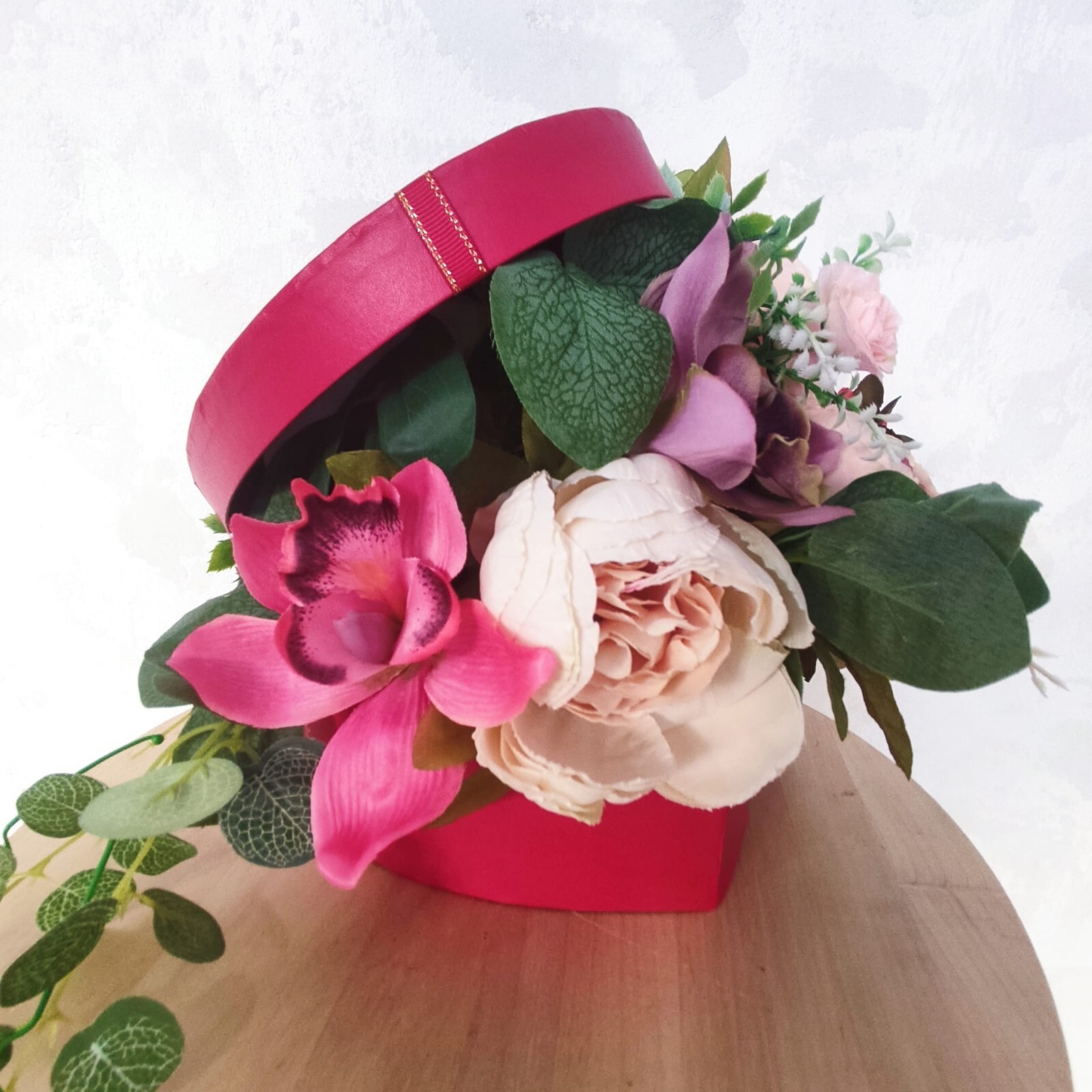 Heart shaped flower box Artificial flower 13.8″ Flowers Box Birthday Valentine’s