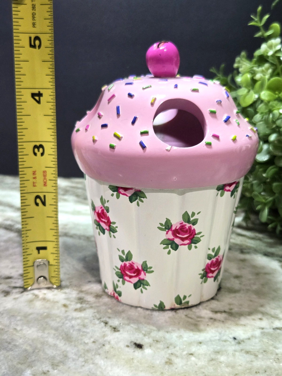 Ganz Style Cupcake Flower Frog Ceramic Bouquet Bud Vase Pink Sprinkles Figurine