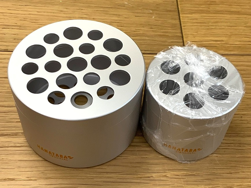 Hanataba Bouquet Twister Large and Small Set Pearly Silver Lot of 2 Boxes NIB