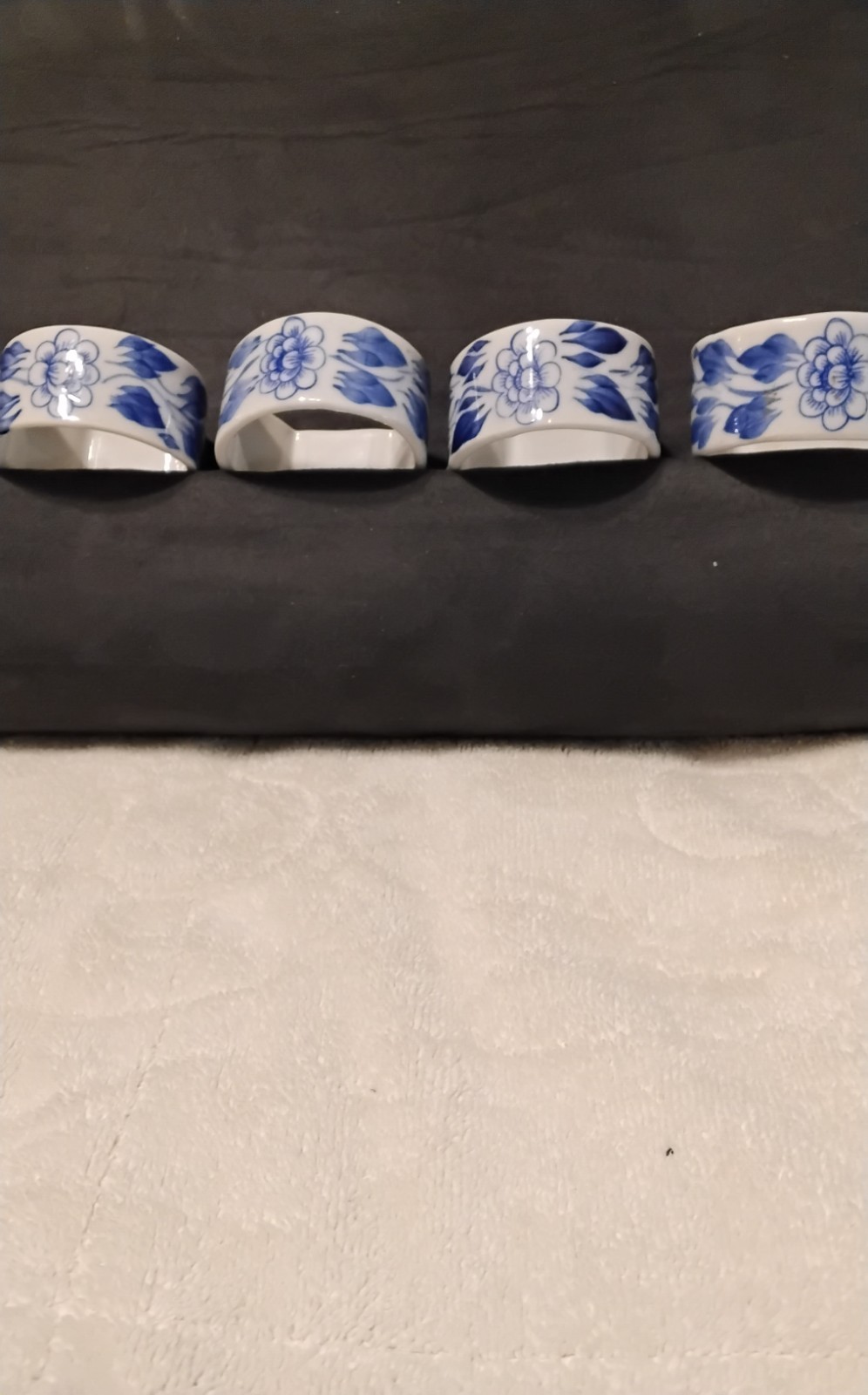 BEAUTIFUL SET OF BLUE/WHITE FLORAL DESIGN ITEMS