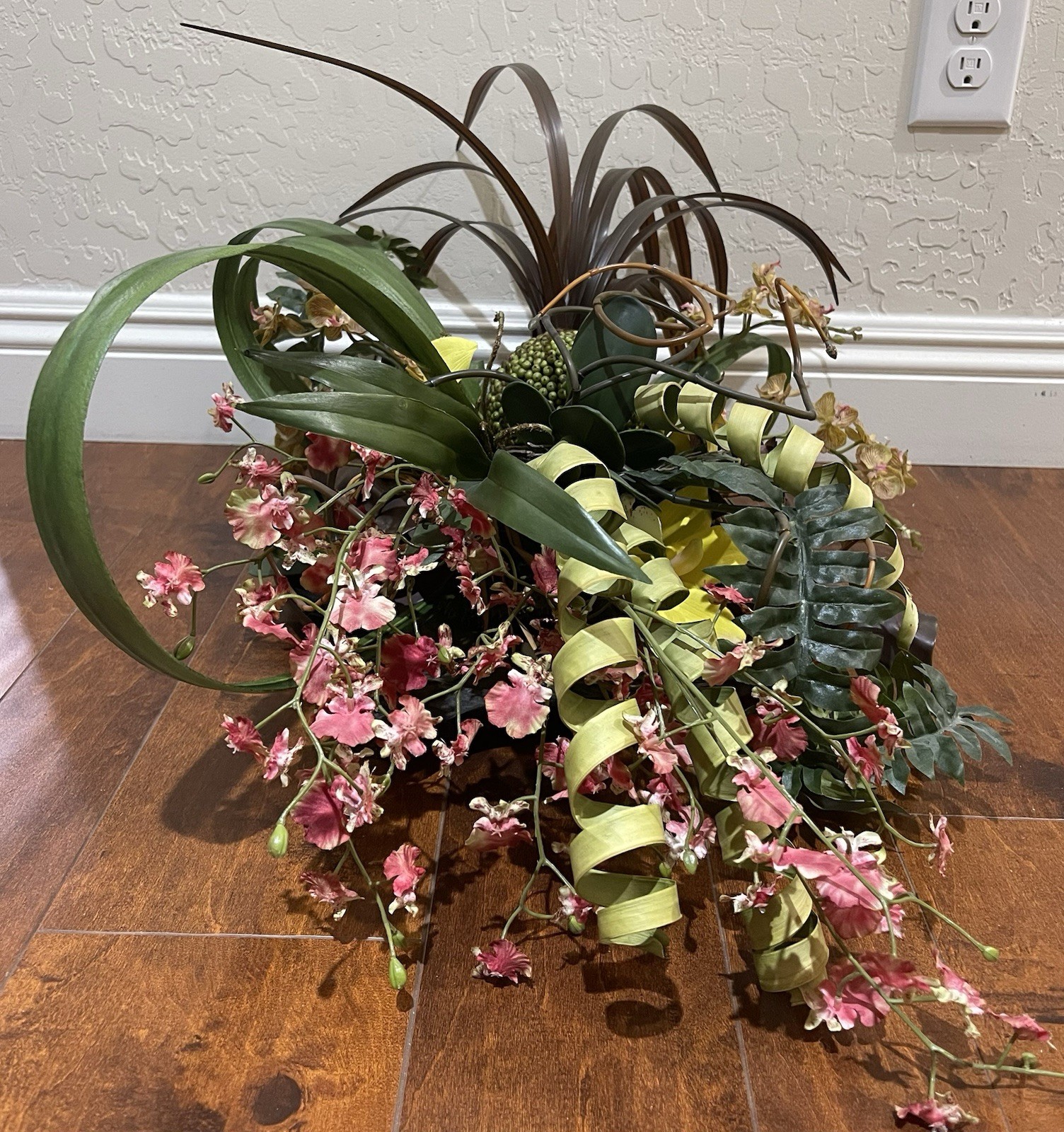 Artificial Faux Silk Floral Arraignment on Teak Wooden Plate 30″ x 18″ x 10″