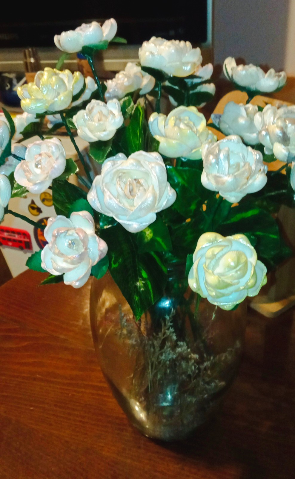 Set of 15 handmade seashell roses • Coastal home decor • Forever roses for you