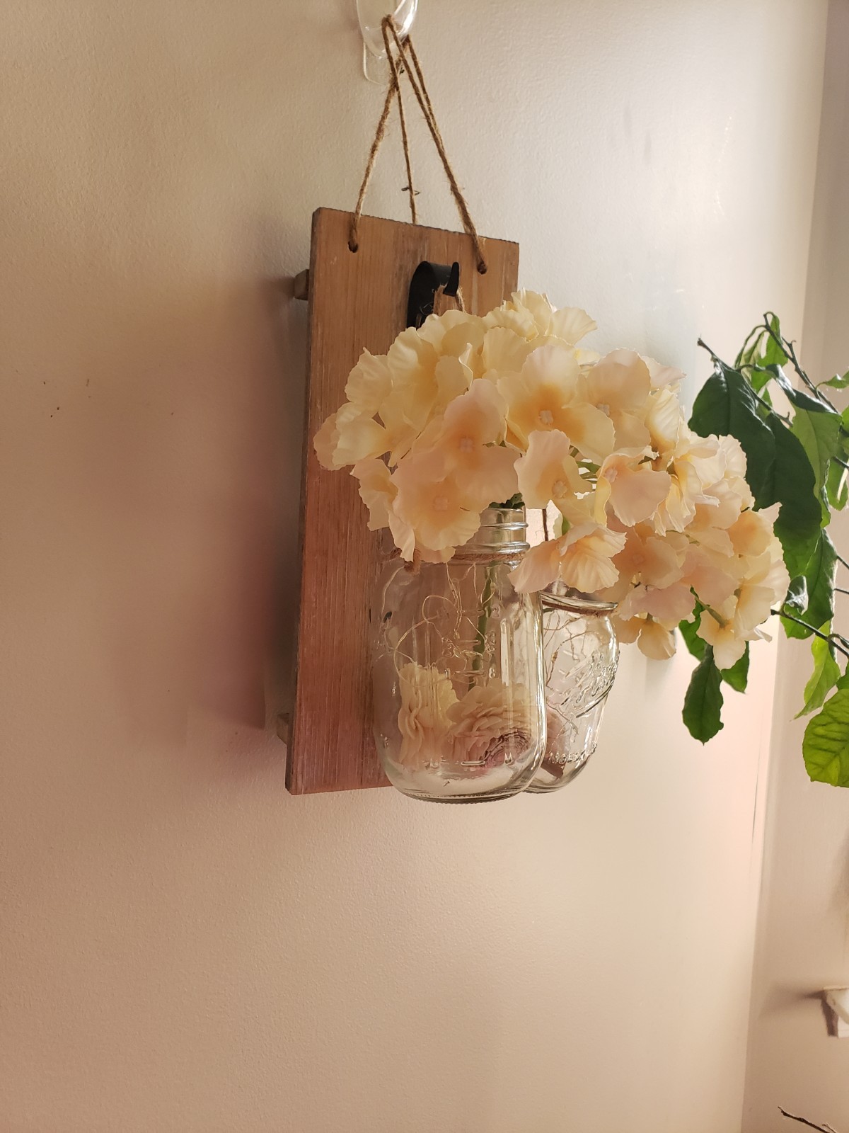 Cottagecore Floral Mason Jar Twinkle Light Arrangement in Glass On A Wood Plaque