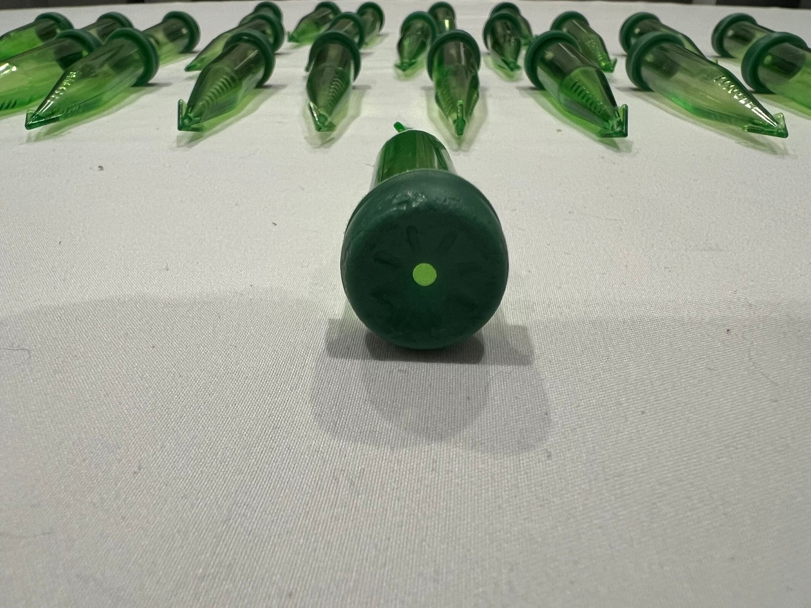 OASIS 4″ Floral Water Picks Tubes With Caps Green Lot of 25 Stem Water Vials