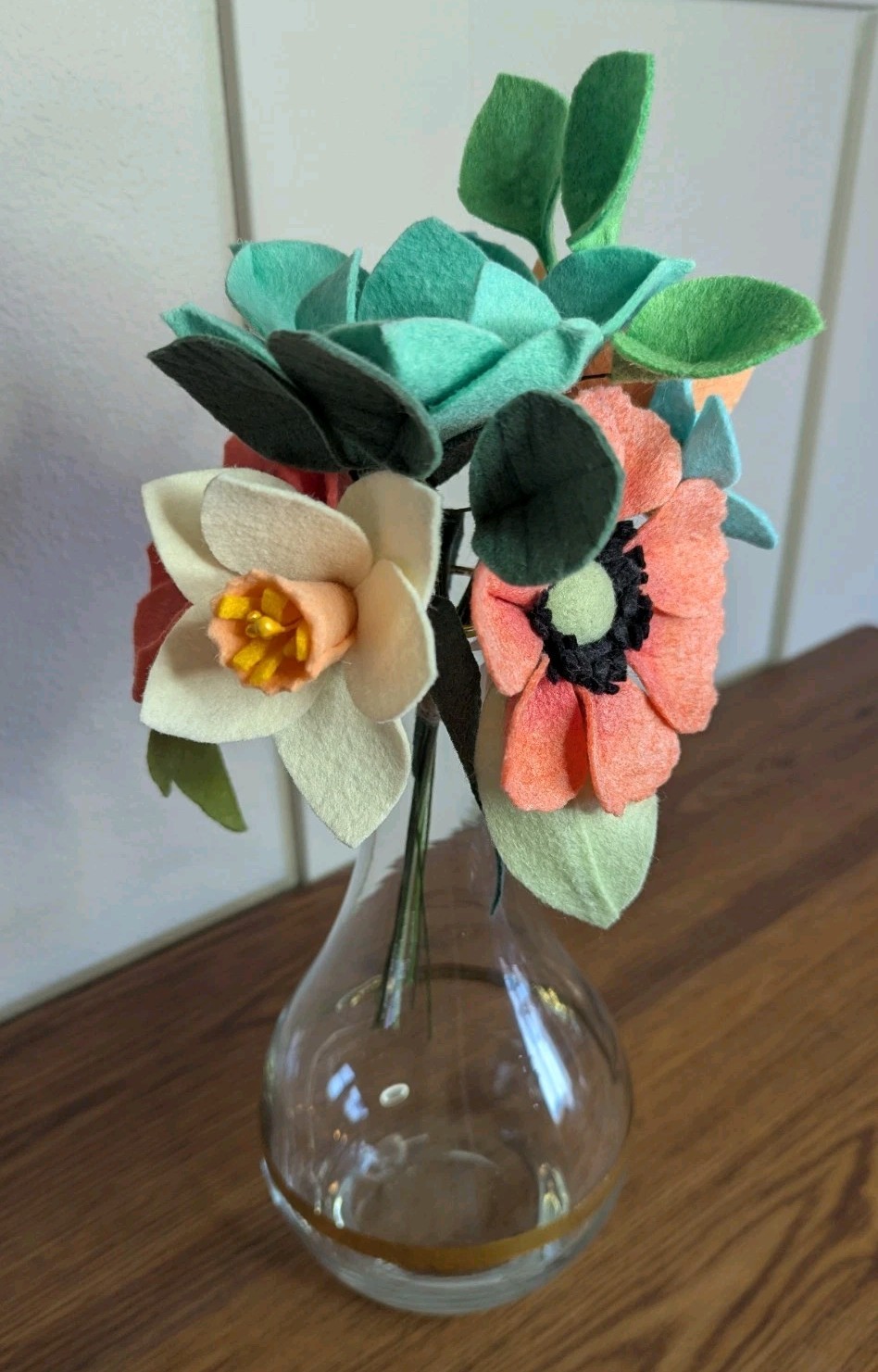 Beautiful Hand Cut Wool Blend Felt Flower Bouquet Gift Wrapped/Great Gift Idea!