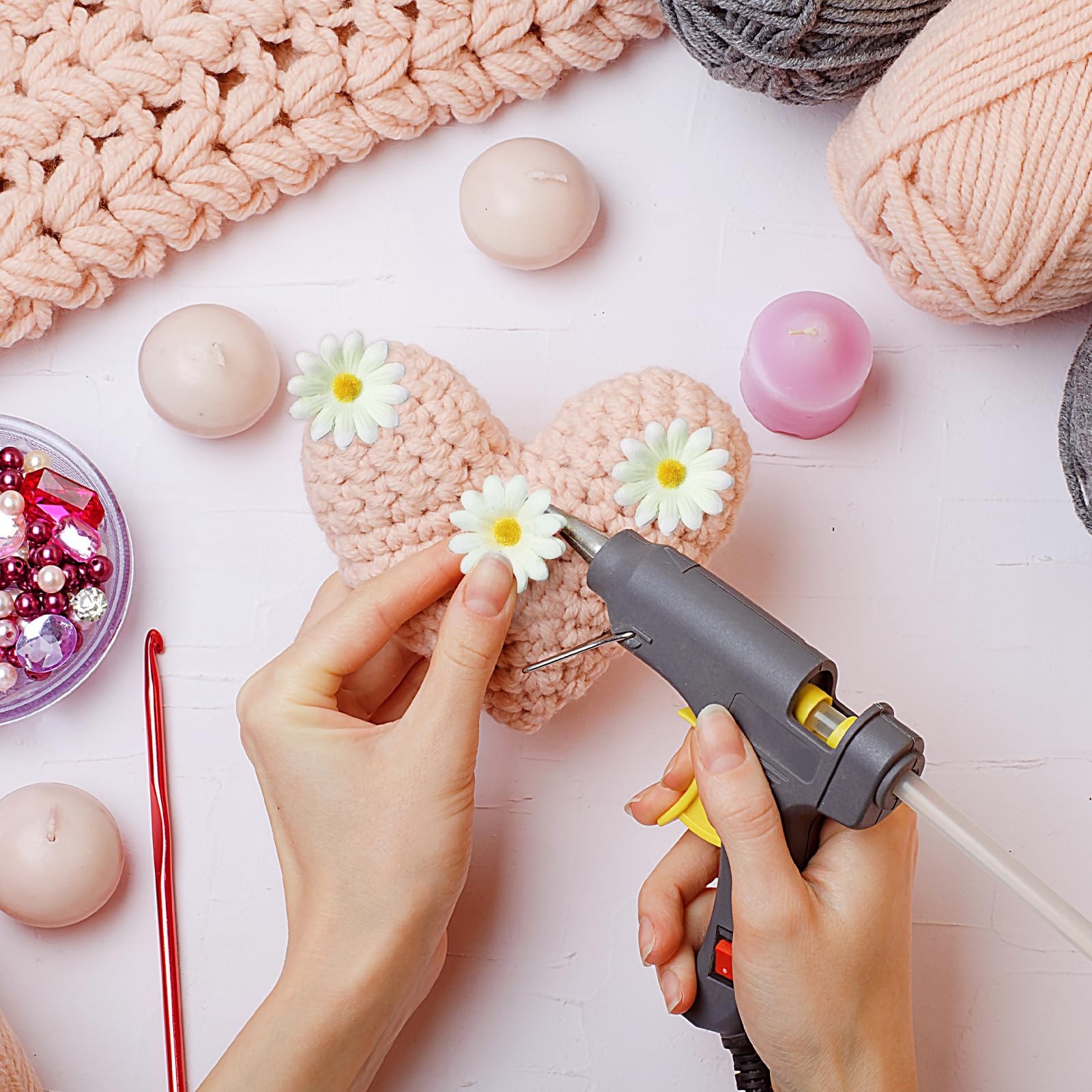 100 PCS Artificial Daisy Flower Head 1.5 Inch White Fake Daisies Fabric Crafts