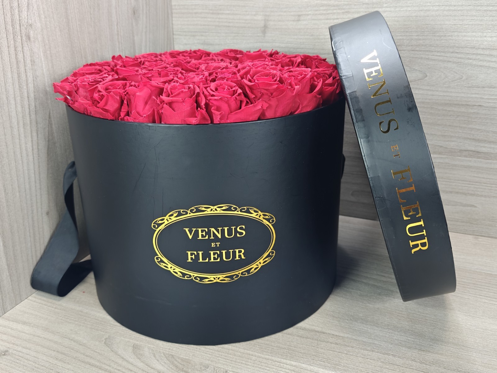 Venus et Fleur Red Roses Flower Box Arrangement Large Black Container 45 Roses