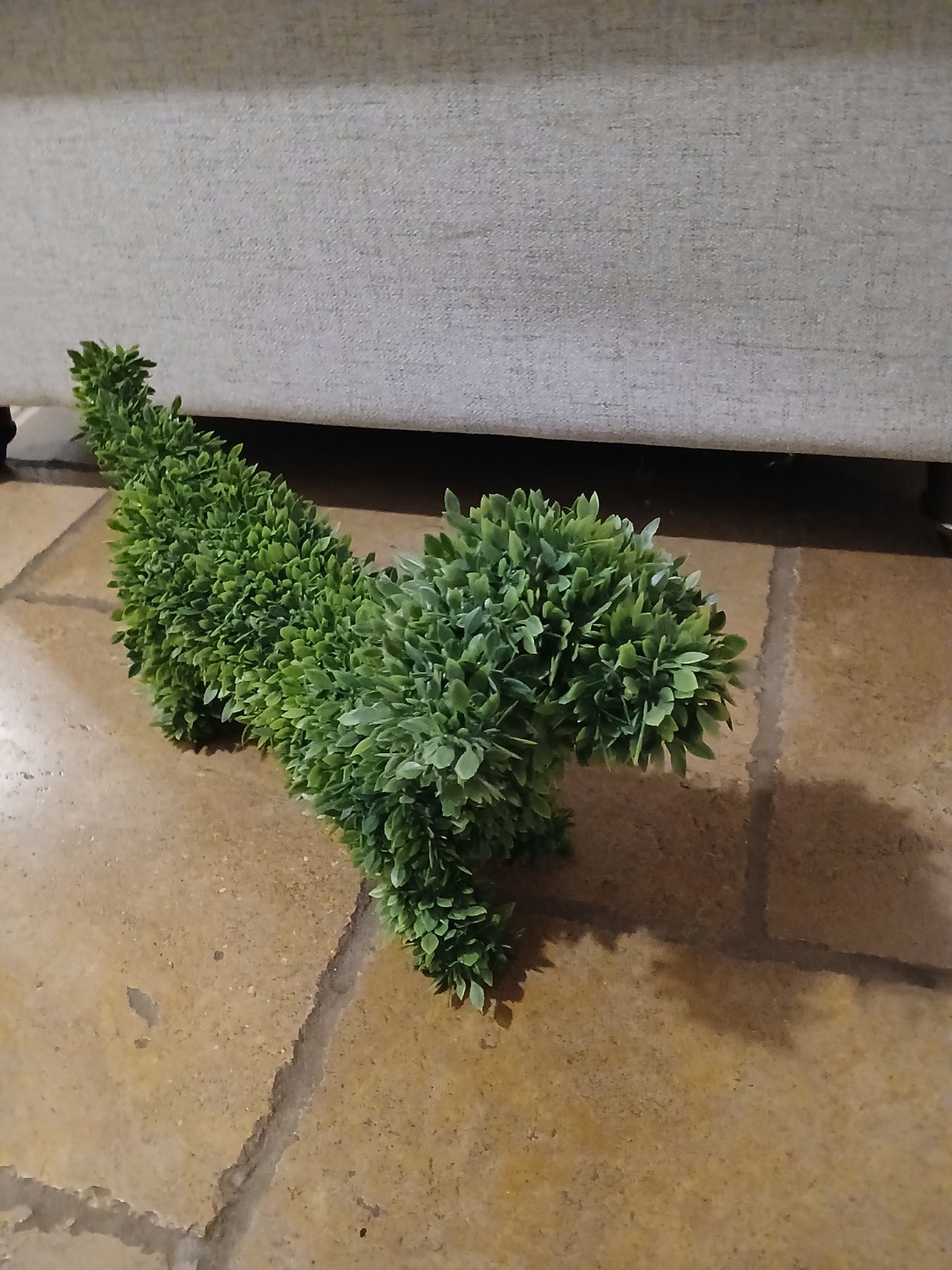 GrandinRoad 18″L Topiary Dog DACHSHUND Faux Realistic Boxwood Decor In Outdoor