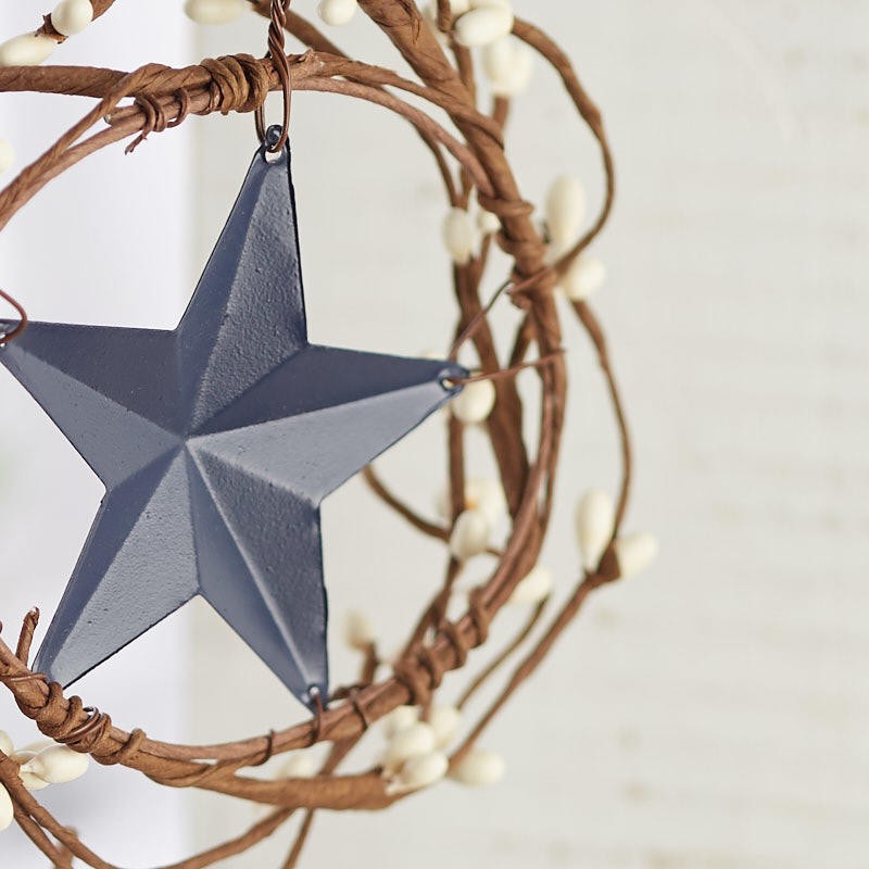 Set of 4 Navy Blue Barn Star and Cream Pip Berry 4-1/2″ Wreaths