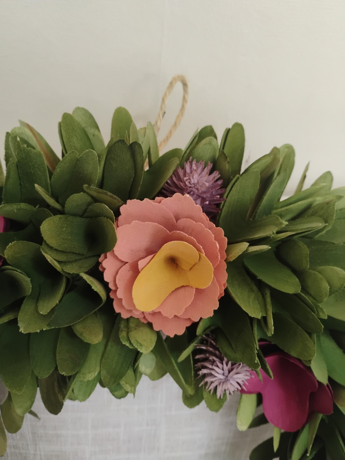 18 in Summer Wreath with Magenta Gray Curled Wood Cut Flowers Green Leaves