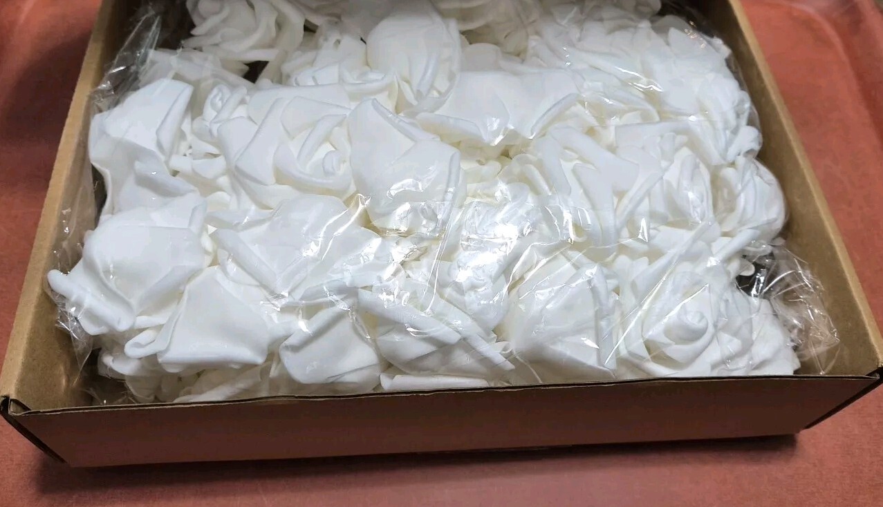 IPOPU 100 Pcs Artificial Rose Flower Heads Real Looking WhiteFoam Fake Roses B23