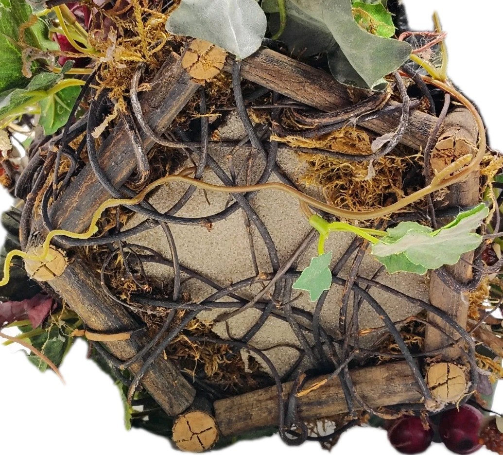 Hanging Wicker Twig Basket Faux Vine Berry Floral Arrangement Gazebo Bird Cage