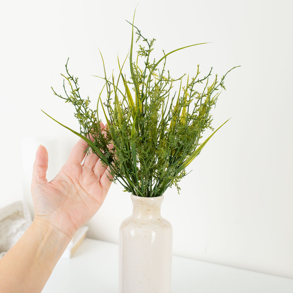 Package of 4 Small Artificial Indoor/Outdoor 15″ Decorative Grass Bushes