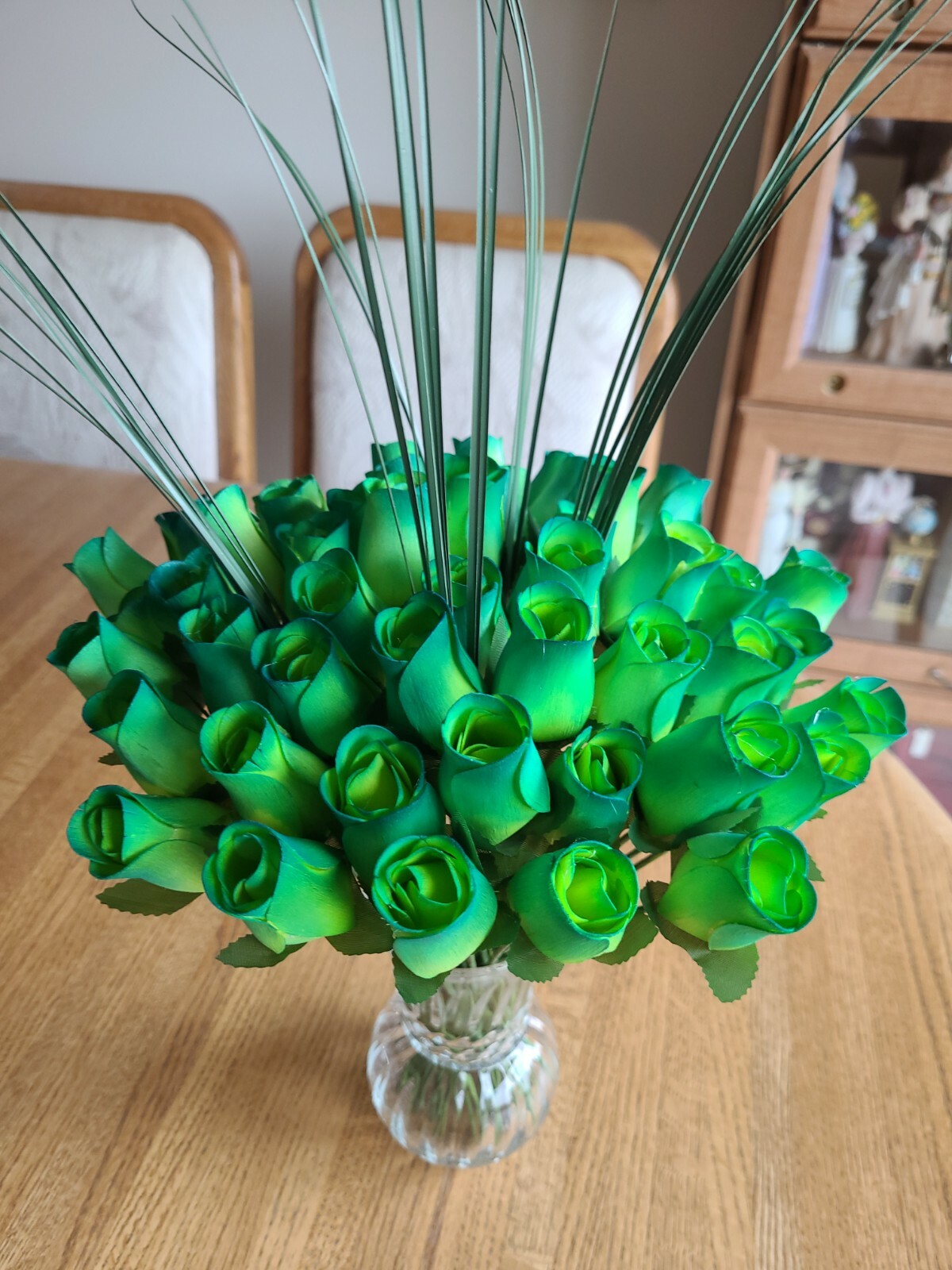 1 DOZEN – LIGHT GREEN/GREEN WOODEN ROSE BUDS 5 X 8 ARTIFICIAL FLOWERS