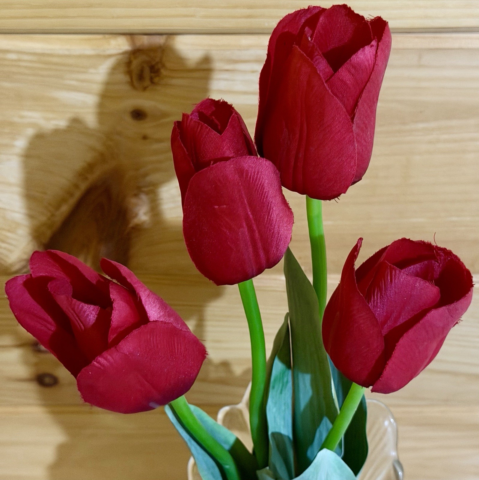 Faux Floral Bouquet 4 Red Tulip 18″ Bud Vase Artificial Flower Stem Arrangement