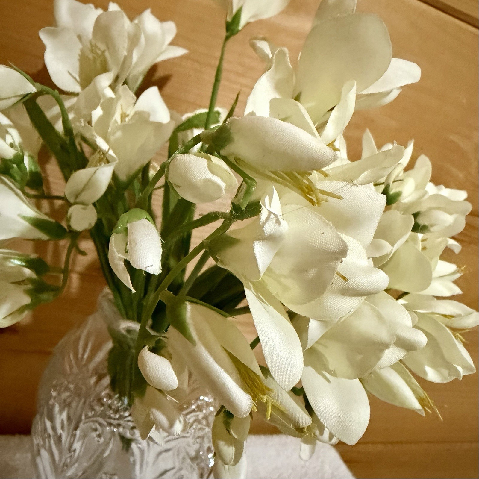 6 Faux White Freesia Bouquet Artificial Stemmed Floral Fake Flower Stem & Leaves